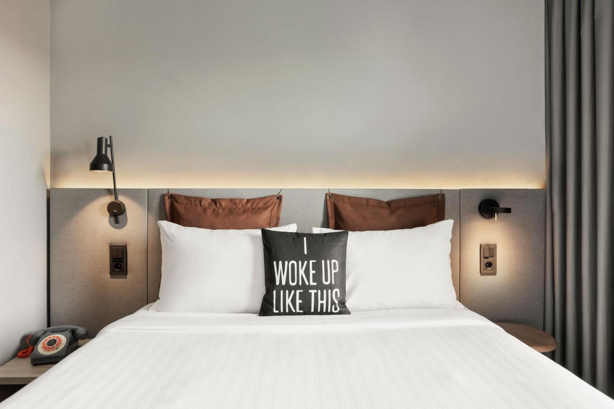Moxy Double Room Sofa Bed Balcony,1629388968:JPEG