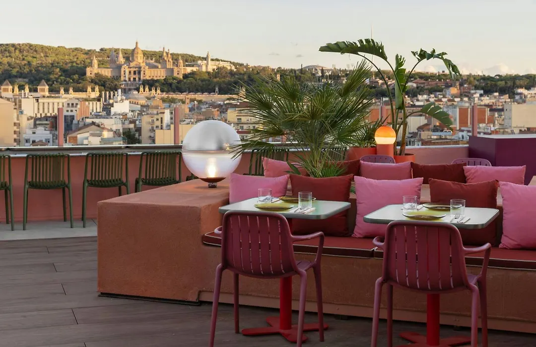 Moxy Barcelona-1