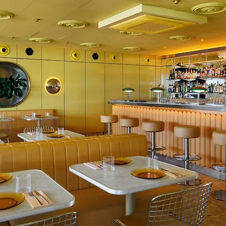 Moxy Barcelona-3